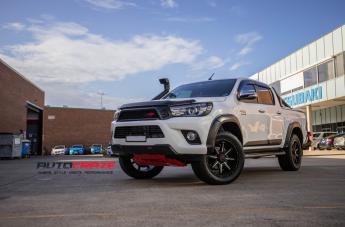 TOYOTA-HILUX-4WD-WARRIOR-MATTE-BLACK-POLISHED-SPOKE